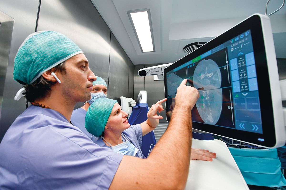 Il neurochirurgo Franco Benech e il futuro della medicina - Torino Magazine