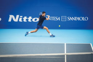 Nole Djokovic in azione - ATP Finals Torino 2023