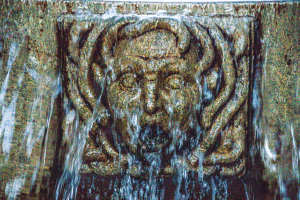 Torino Magica - Dettaglio della Fontana Angelica