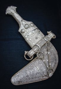 l Khanjar è il tipico pugnale omanita - Viaggio in Oman