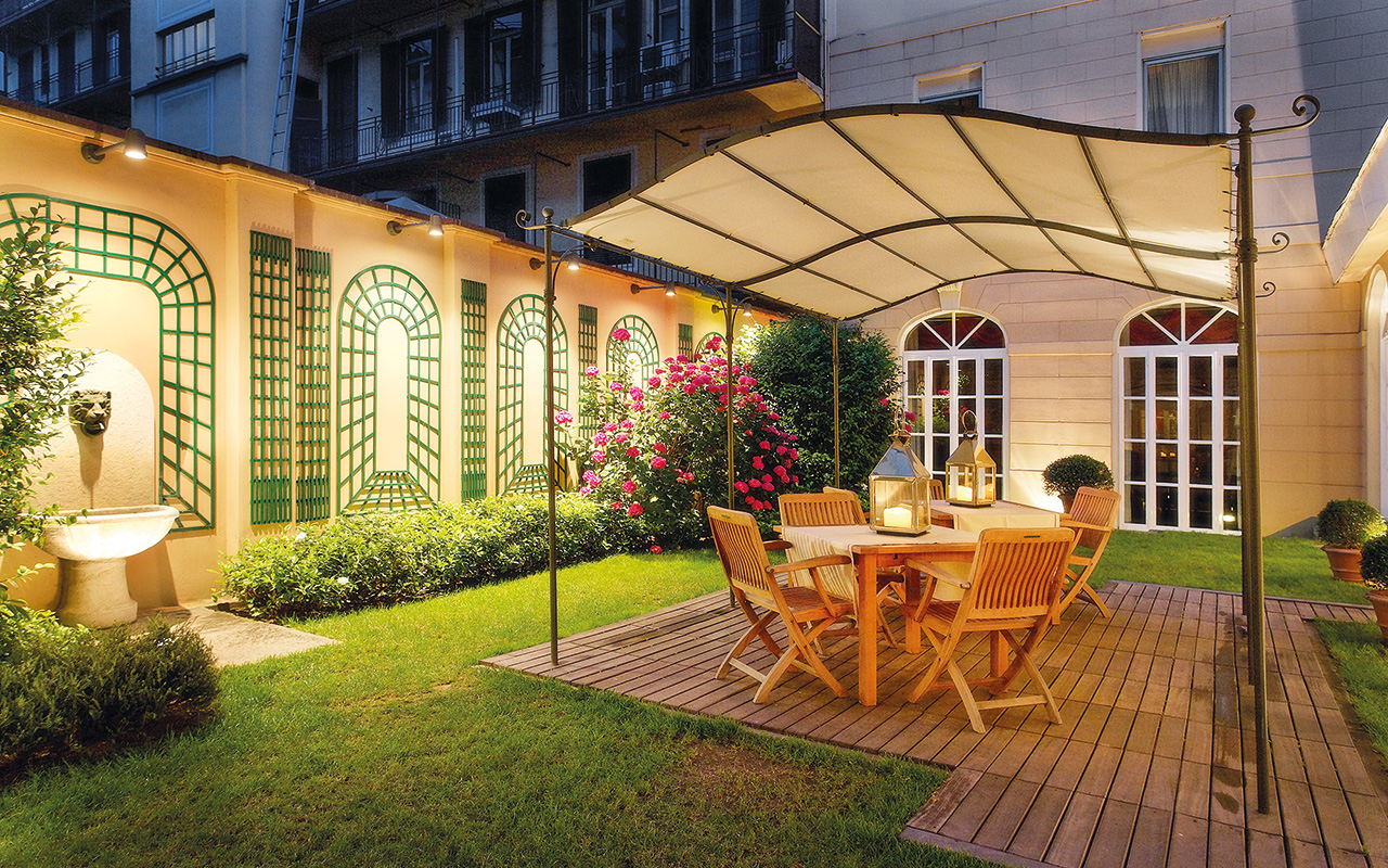 Il romantico garden del Grand Hotel Sitea