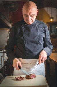 Establo - Marco ci prepara la tagliata