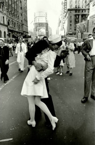 Alfred Eisenstaedt da Camera - Bacio a Times Square