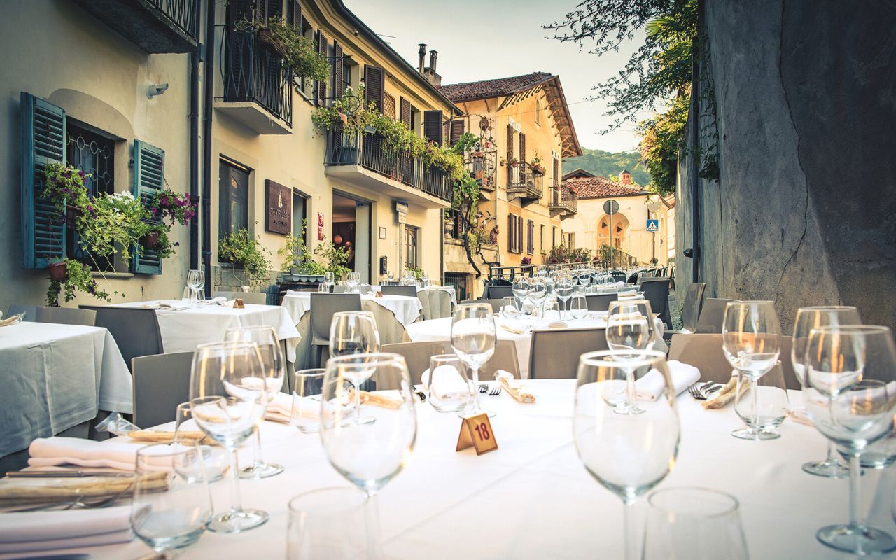 Mangiar per Strada, il consueto appuntamento estivo della Taverna di Frà Fiusch