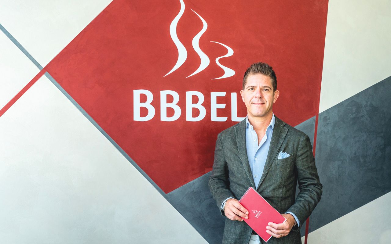 La visione di Simone Bigotti connessioni reali in un mondo digitale