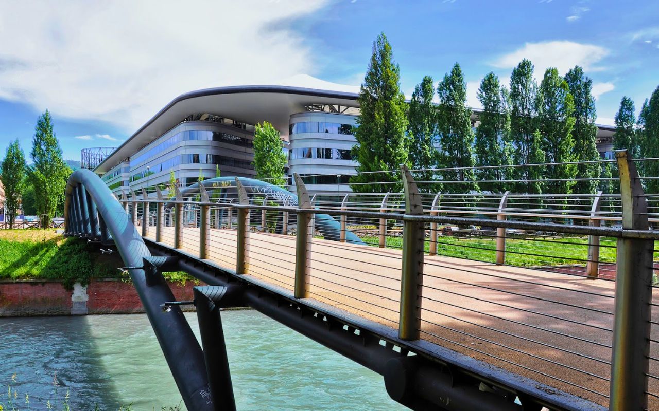Evoluzione urbana Torino Saffi18, Palazzo Solaro e Campus