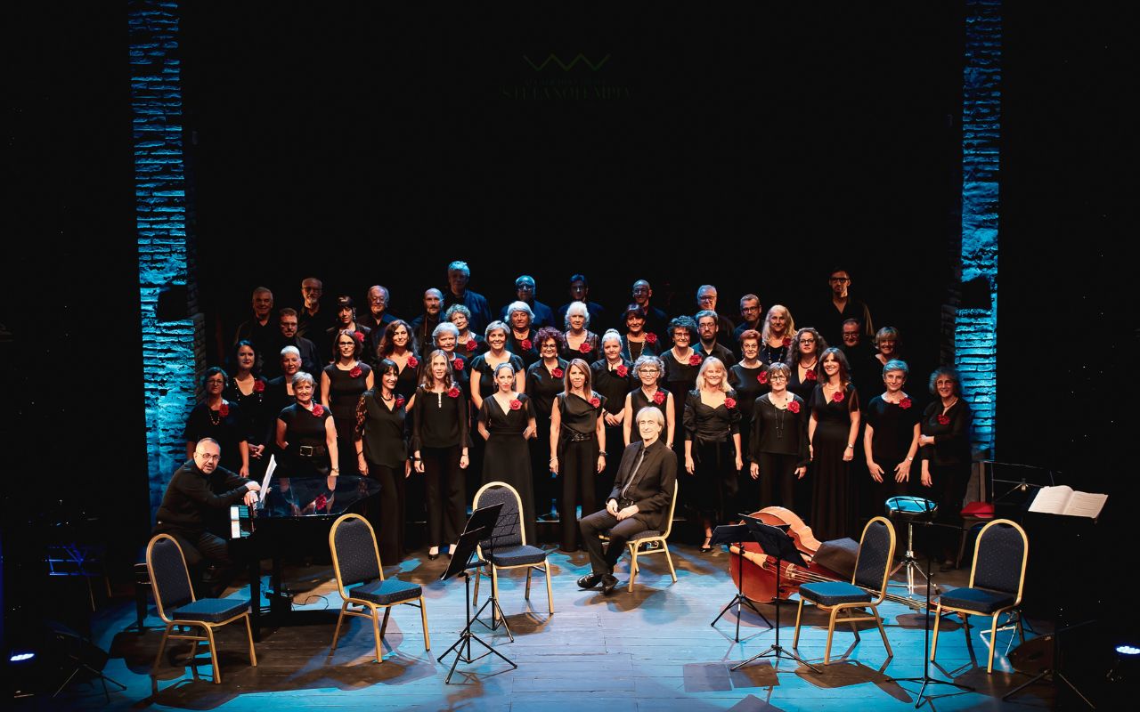 Tra luce e voci - Accademia Corale Stefano Tempia