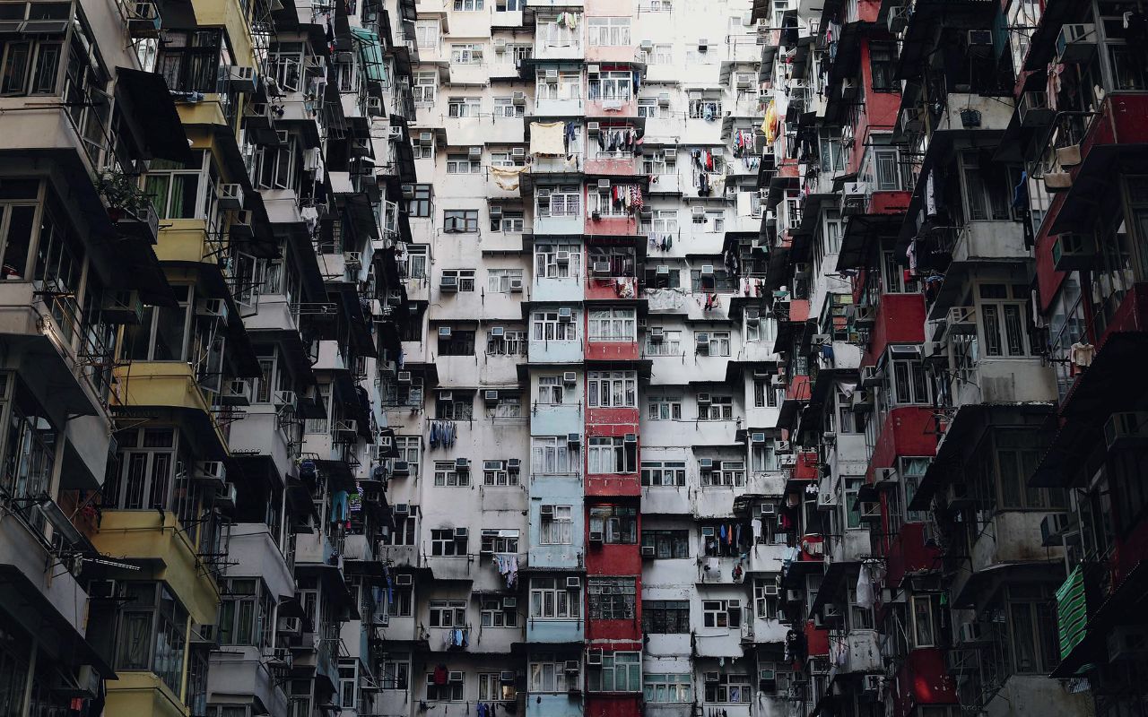 La solitudine la malattia del XXI secolo - L'esterno delle case bara a Hong Kong © Capa