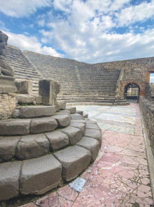Le scalinate dell'Anfiteatro di Pompei