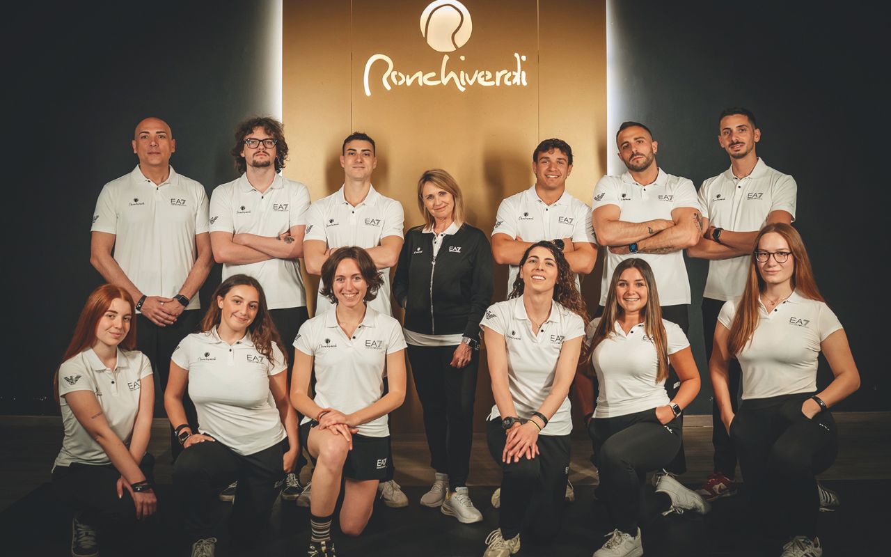 Ronchiverdi e EA7 Emporio Armani - Divise nuoto
