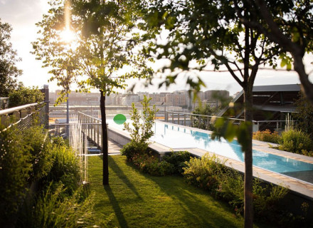 Beauty on the Roof - Otium Rooftop